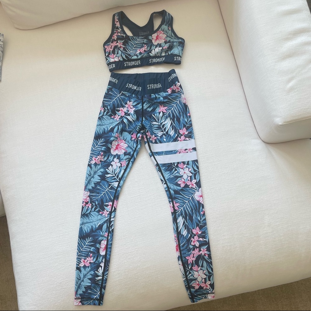 Stronger brand workout outfit (2 piece) Small.